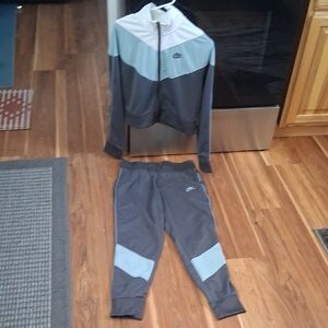 💙Nike Tracksuit